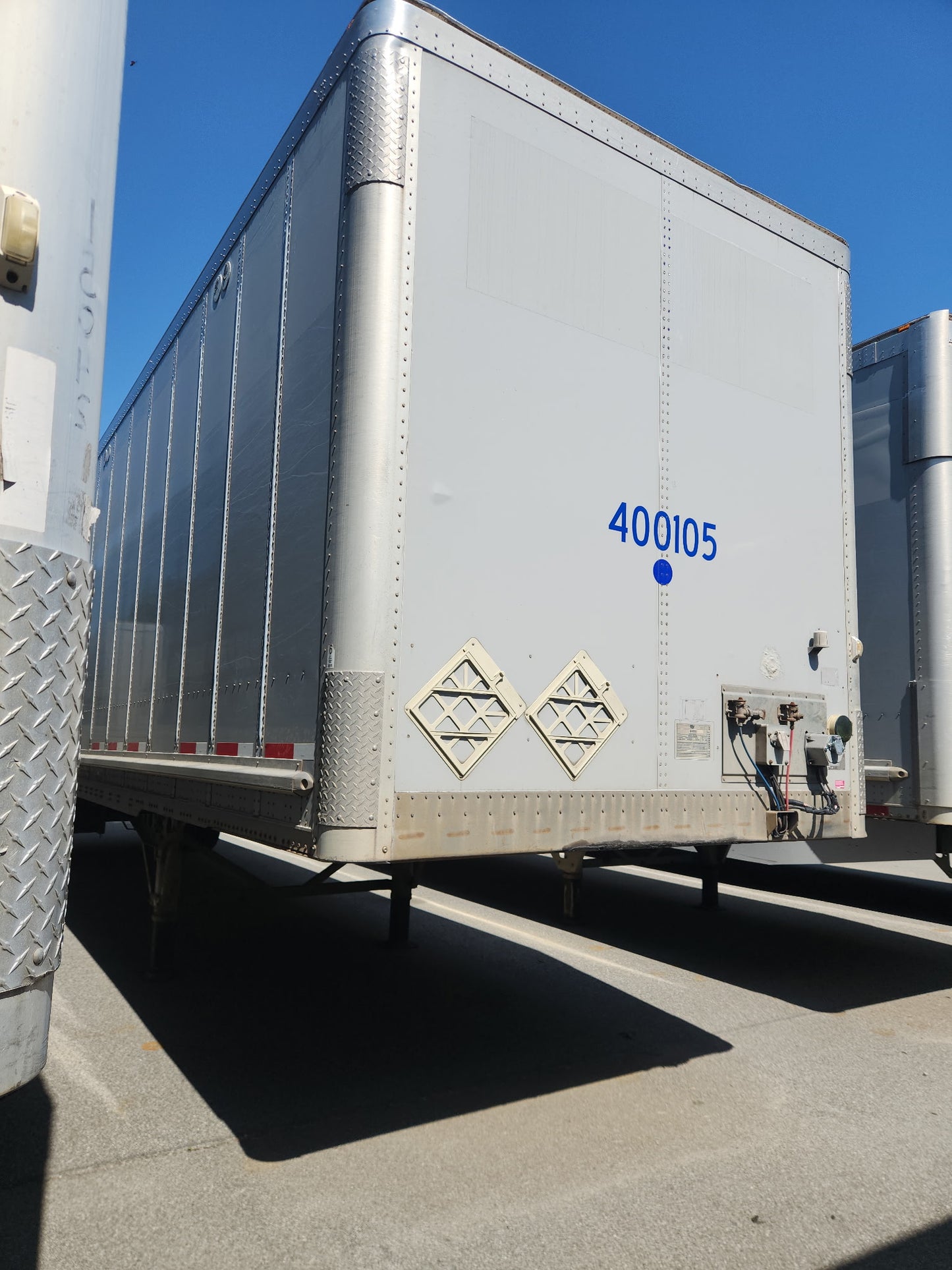 2016 - 30' Wabash Duraplate - Roll Door / Lift Gates