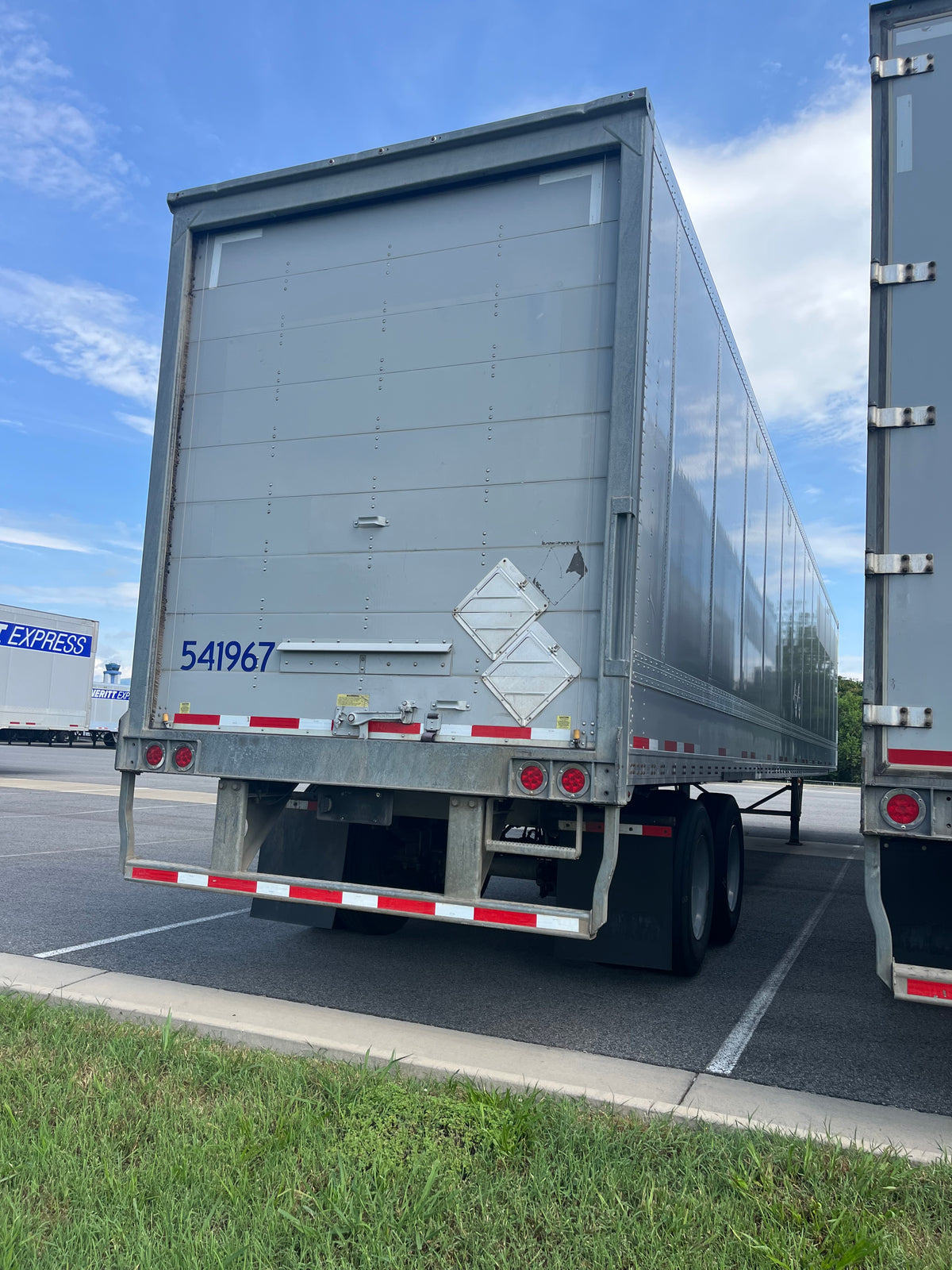 53' x 102" Wabash Duraplate Dry Vans - High Base Rails